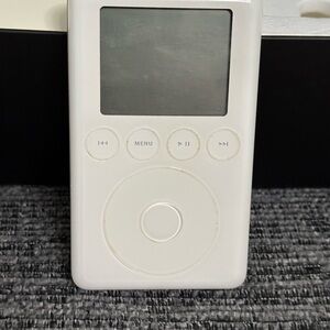 Apple iPod collectible packaging & White Classic Click Wheel MP3 Player - NJ